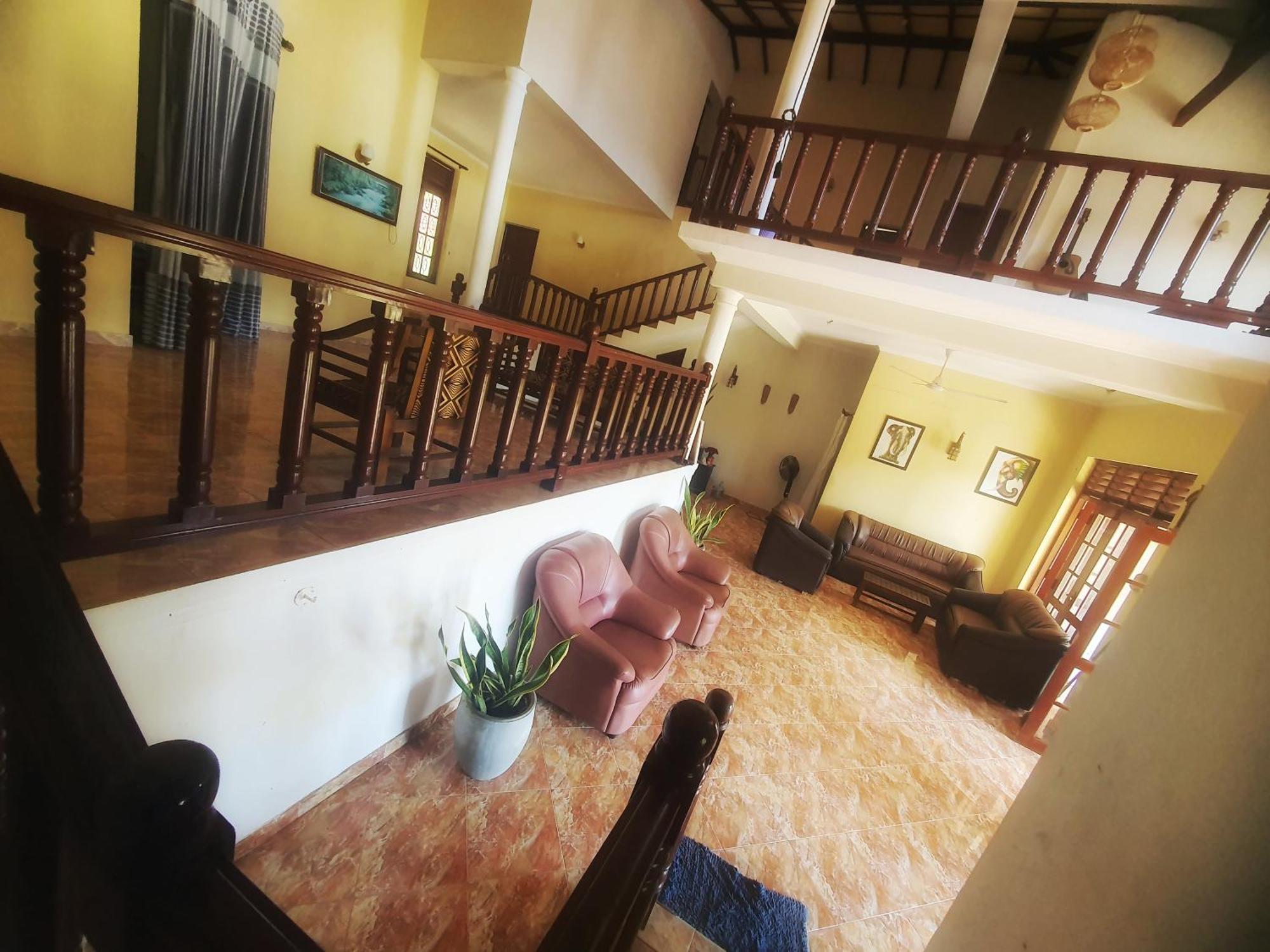 Hill House Guest 호텔 미리사 외부 사진